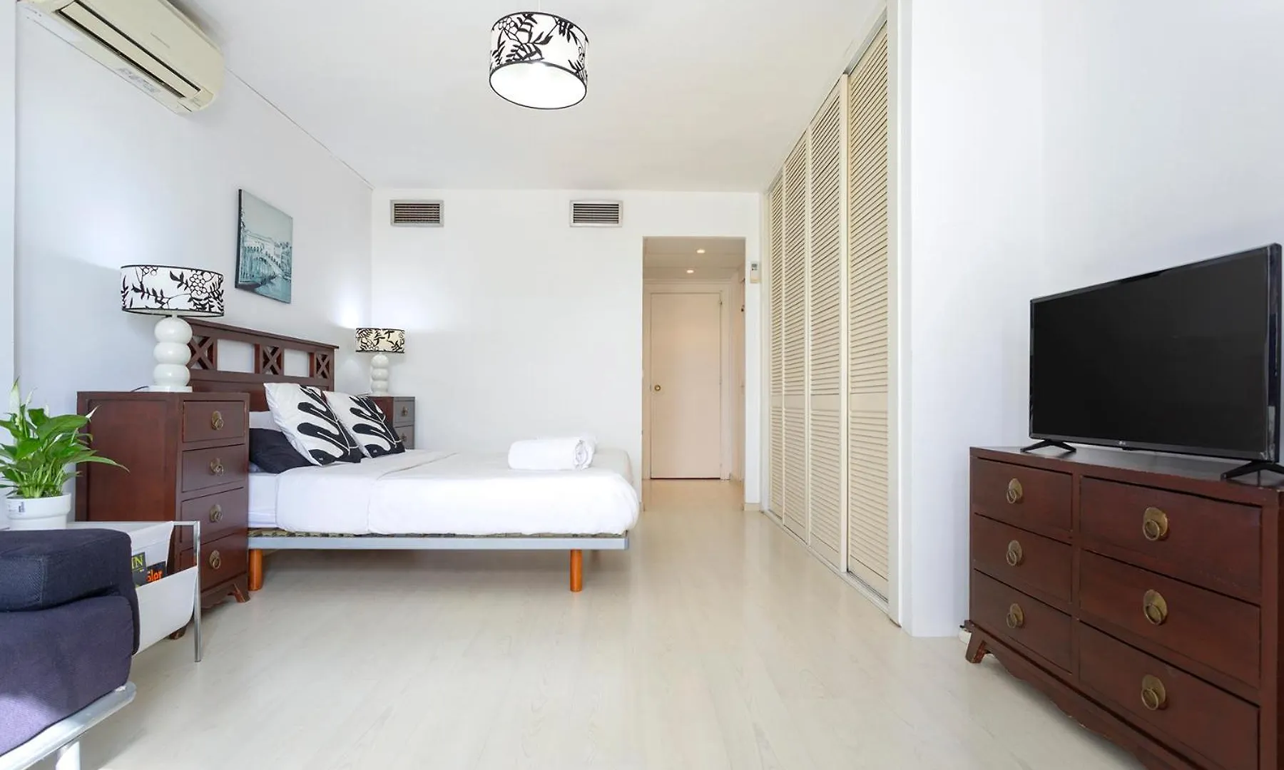 Playamar Flat In The Beach With Pool, Tennis And Paddle Court, Gardens 토레몰리노스 스페인